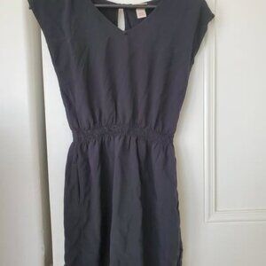 Mossimo spring/summer dress, with pockets!